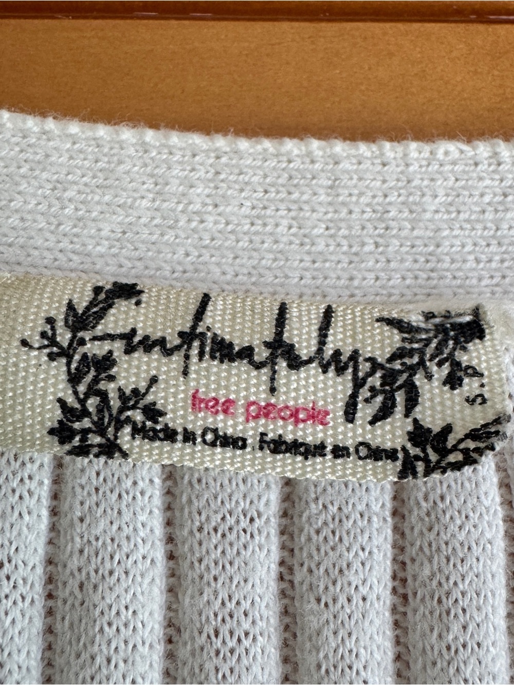 Free People Saturday Morning Crop S White Ribbed Button Front V Neck Tank - Picture 4 of 9